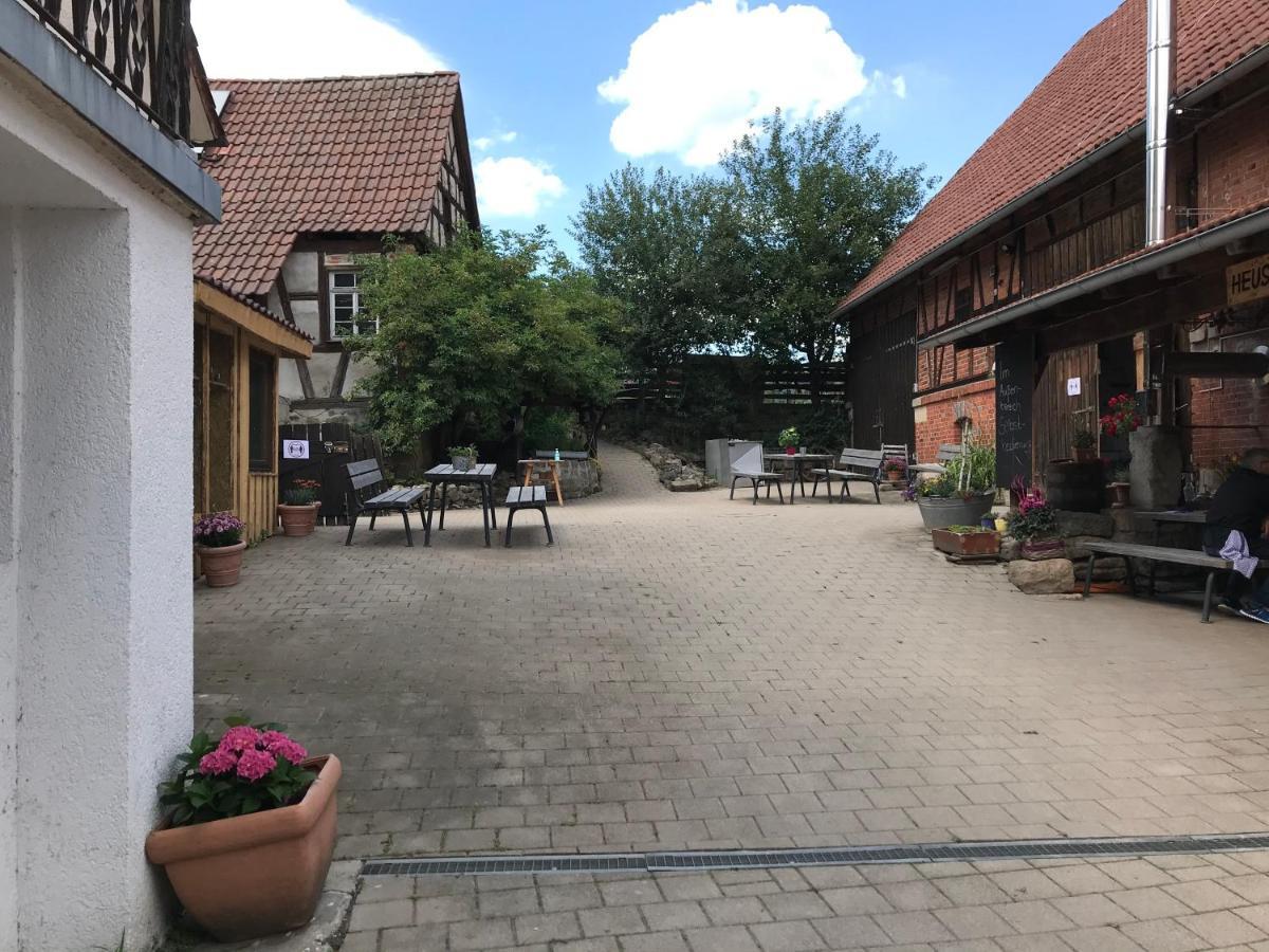 Heuhotel beim Gnadenhof Murrhardt Exterior foto